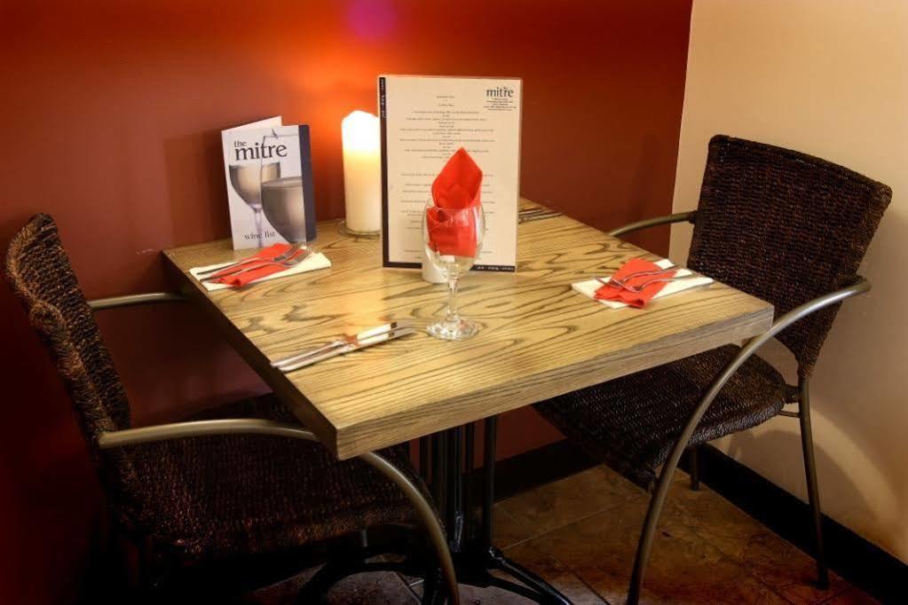 נארסבורו The Mitre Inn מראה חיצוני תמונה