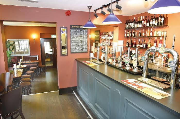 נארסבורו The Mitre Inn מראה חיצוני תמונה